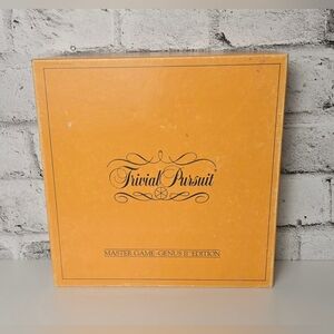 Vintage Trivial Pursuit Genus II Master Game Complete w Cards Board Pieces